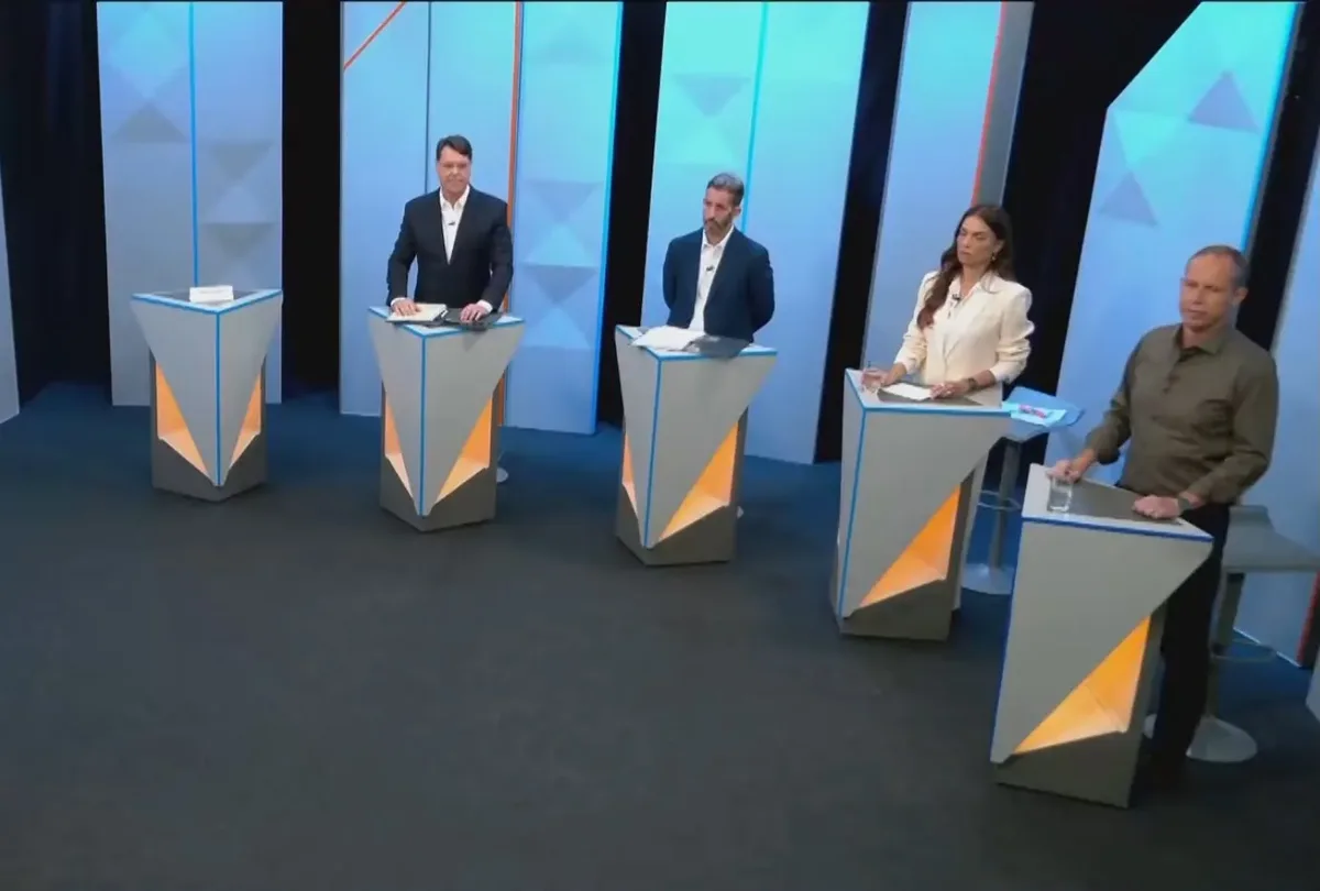 Ausência de Celina domina debate no DF, com foco no BRB e na saúde