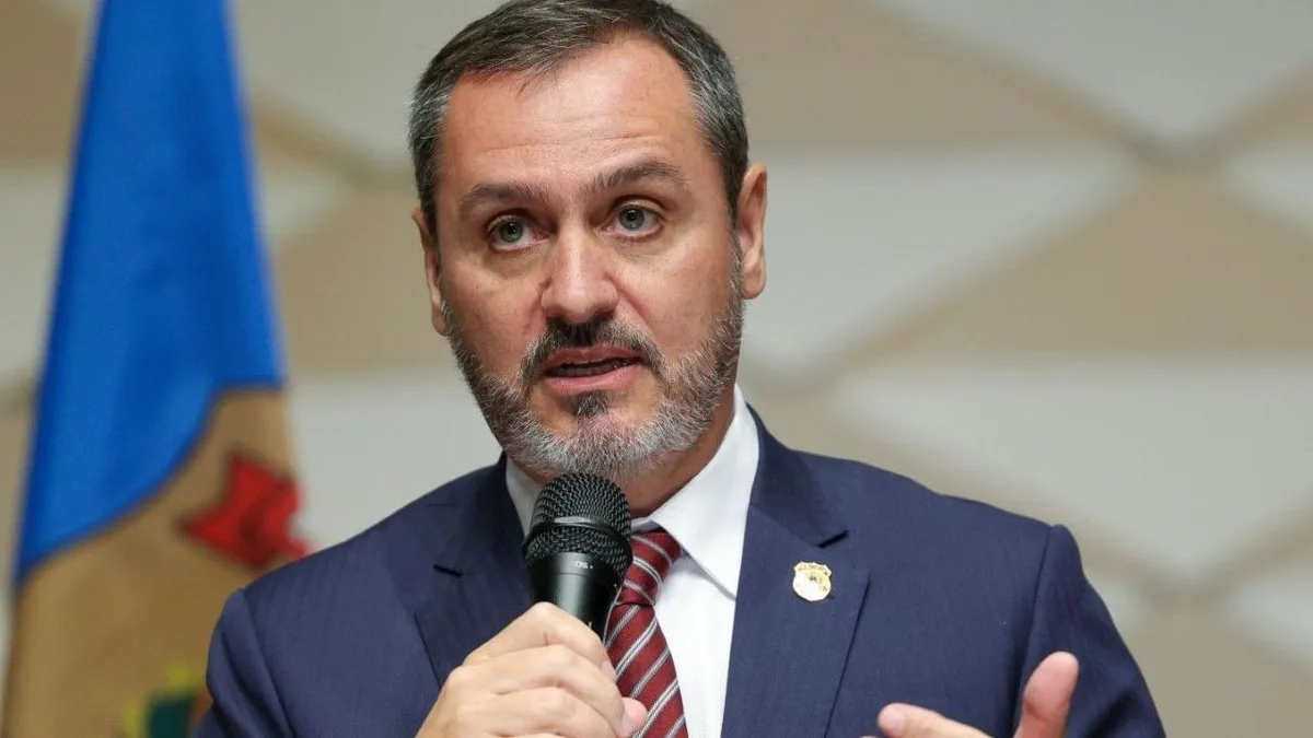 Pedido de vista de Gilmar mantém afastamento do diretor-geral da PF