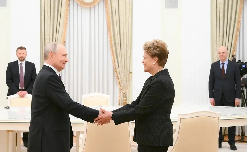 Putin terá encontros com Modi, Anwar Ibrahim e Dilma durante cúpula na Índia