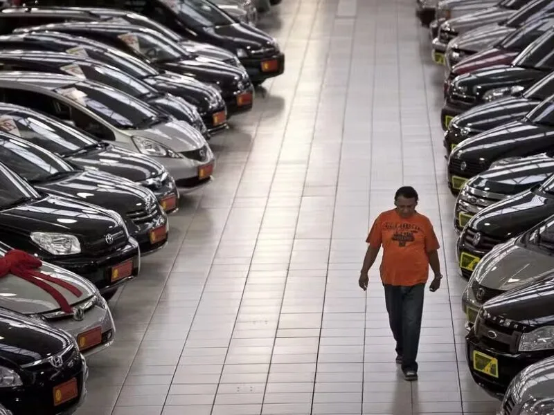 Carros usados têm queda de 0,01% nos preços em agosto