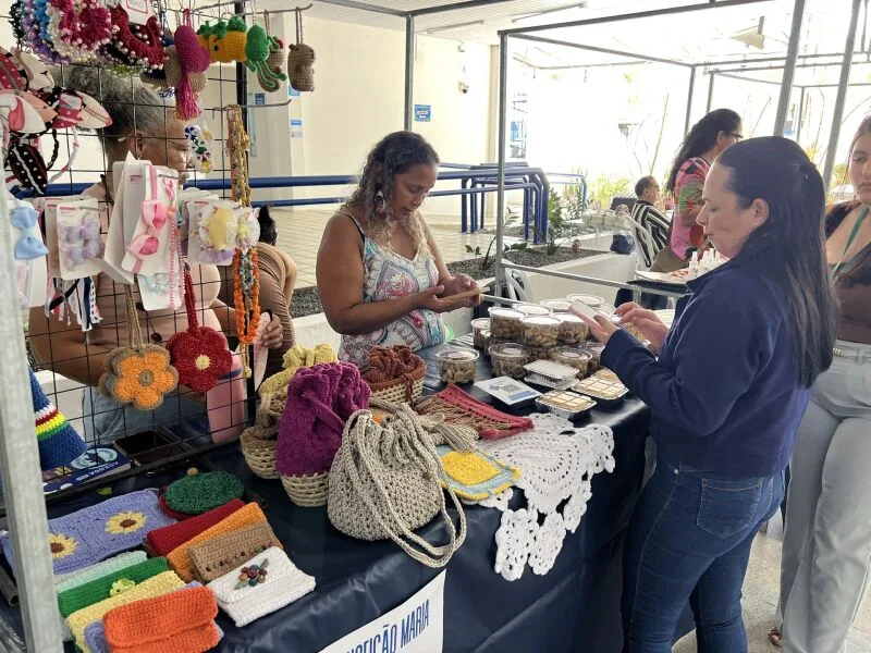 Feira reúne empreendedoras e coletivos na Torre Malakoff, no Recife