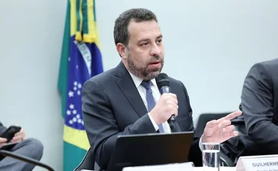 Carlos Boulos é atropelado após colisão na Avenida 23 de Maio
