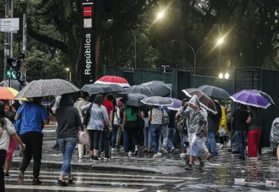 Chuva forte avança pelo Sul, Sudeste e Centro-Oeste nesta quarta-feira