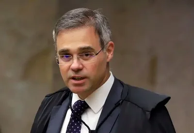 André Mendonça homologa acordo de delação de operador ligado a Daniel Vorcaro