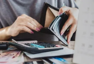 Dívidas alcançam 82% das famílias brasileiras em agosto, aponta CNC