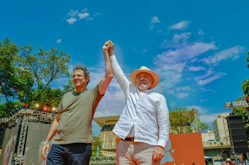 Lula critica preferência por Tarcísio e defende Haddad em ato no interior de SP
