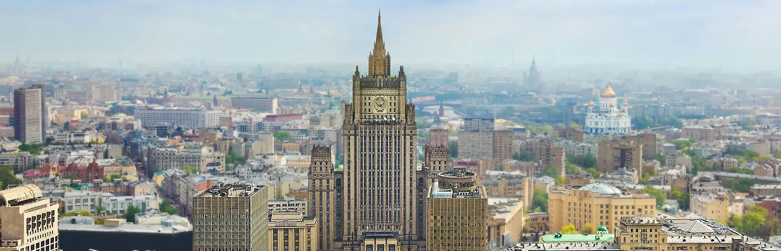 Budapeste acusa russos de violar regras diplomáticas e anuncia expulsões