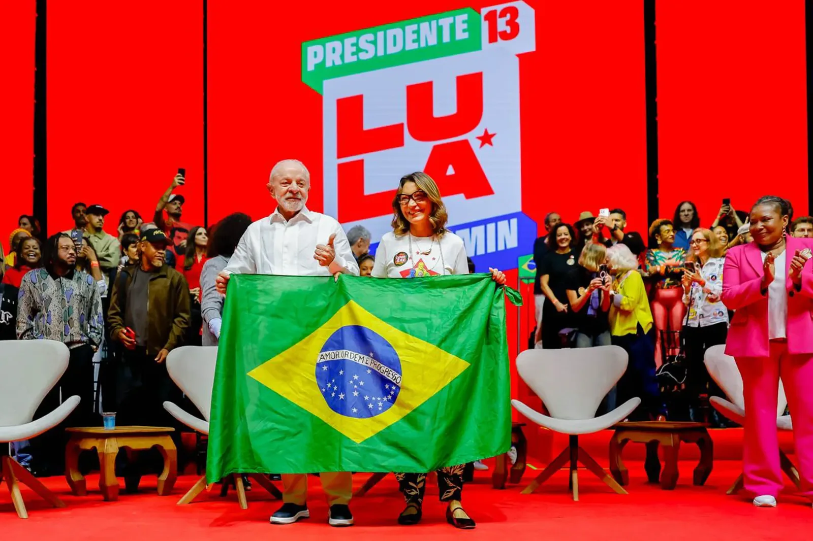 Lula promete PEC para transformar políticas culturais em ações permanentes de Estado
