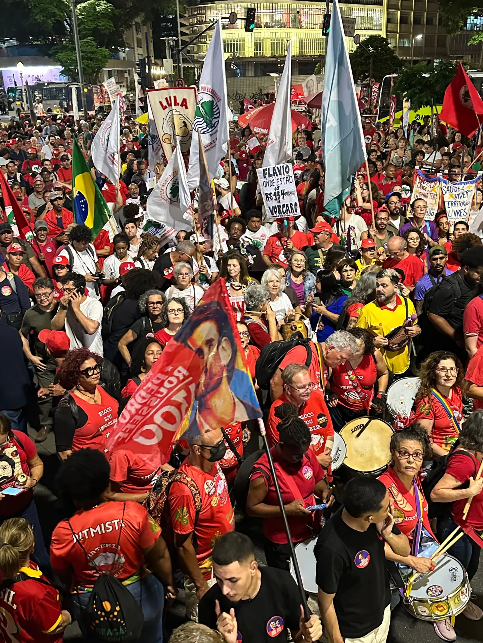 Em Belo Horizonte, ato cobra projeto nacional e defende controle sobre minérios