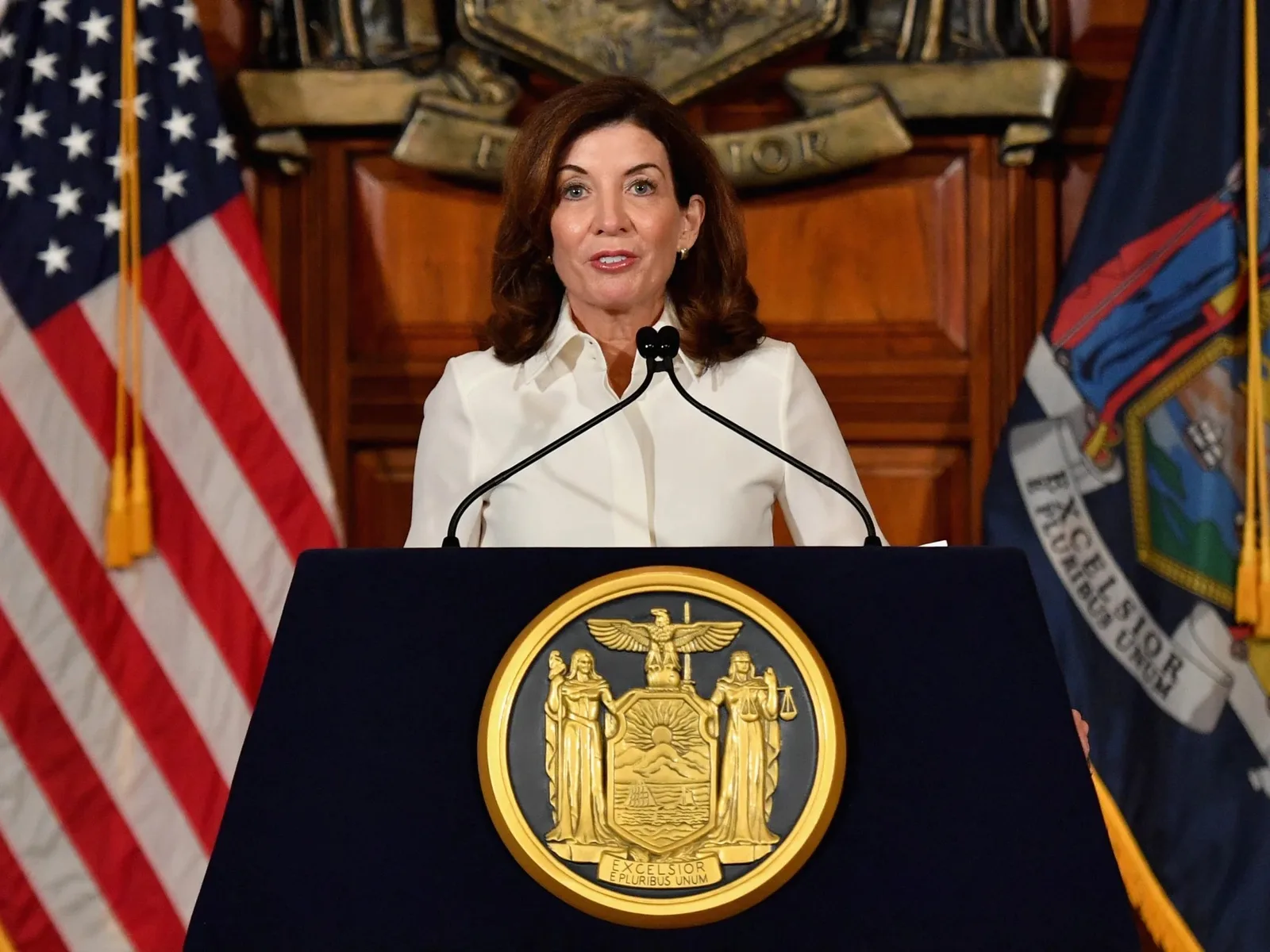 Governadora de Nova York quer mudar lei sobre consentimento e intoxicação