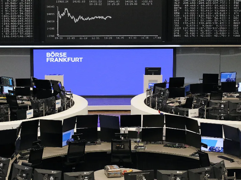 Bolsas europeias recuam com alta dos juros globais e pressão sobre telecomunicações