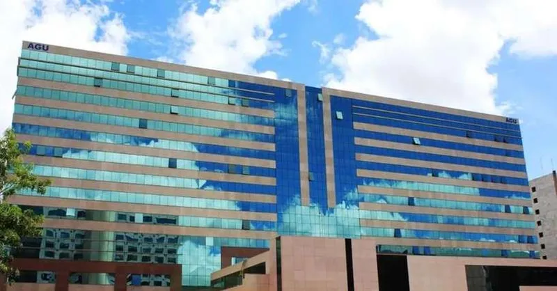 AGU rejeita ação contra Mendonça e cita riscos a investigações do Banco Master