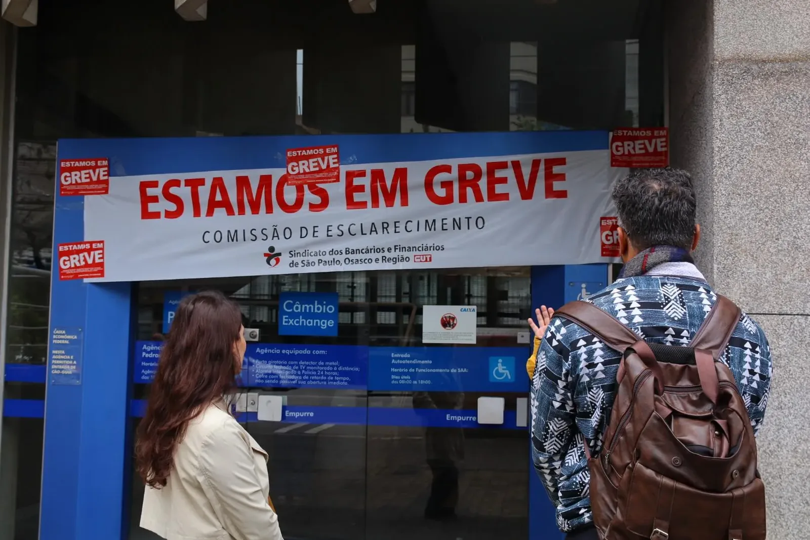 Caixa reabre negociação com empregados, mas greve nacional continua