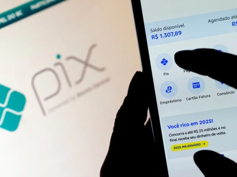 Pix registra novo recorde diário com mais de 318 milhões de transações