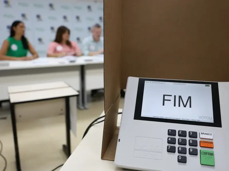 Falta de luz é registrada em 30 locais de votação no Rio Grande do Sul