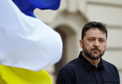 Avião que levava Zelenskiy quase foi atingido por drone, diz premiê norueguês