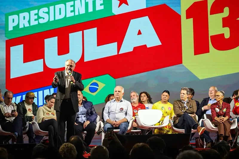 Alckmin participa de plenária com movimentos populares em São Paulo