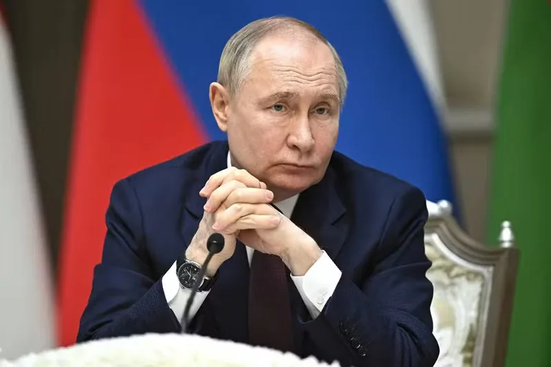 Rússia anuncia pausa de três dias para contatos com enviados dos EUA