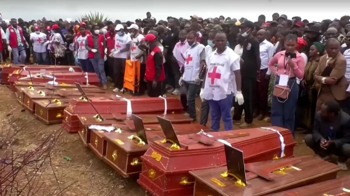 Incêndio em escolas deixa 24 crianças mortas no Congo