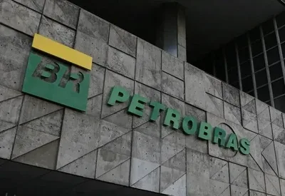 Petrobras eleva preço do combustível de aviação para R$ 6,242 por litro