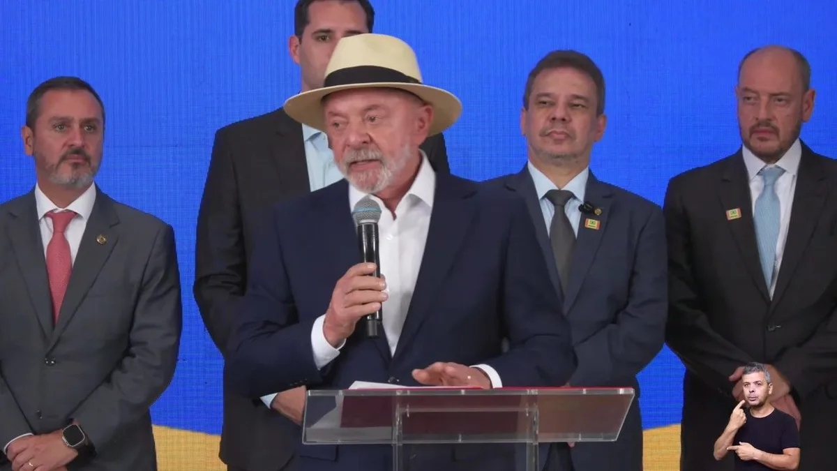Lula diz que PEC pode esclarecer responsabilidades na segurança pública