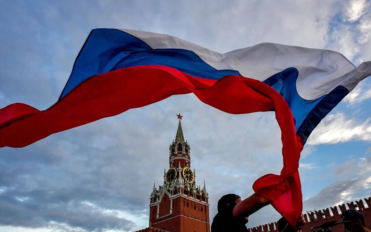Banco da Rússia conserva juros em 14% diante de riscos inflacionários