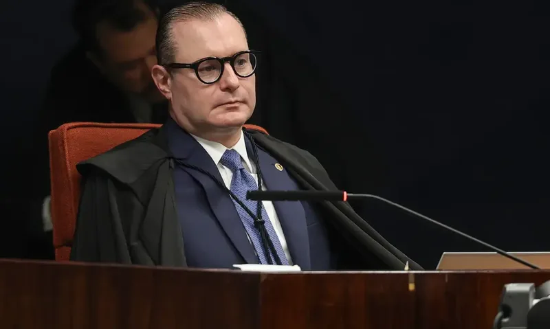 Zanin cobra apuração sobre documentos fiscais e bancários anexados por Dallagnol