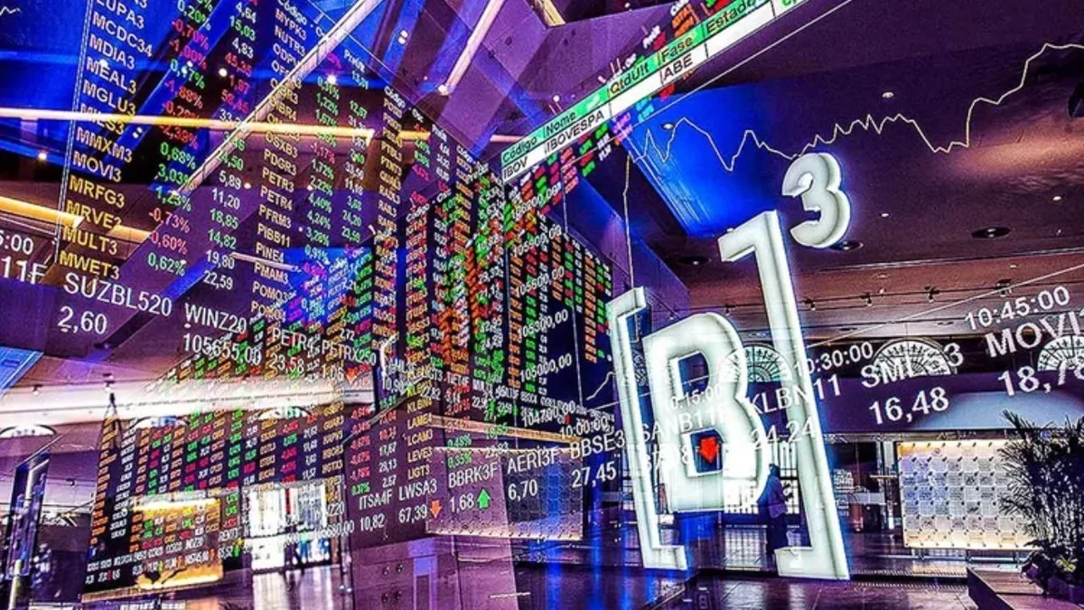 Ibovespa recua com mercado atento ao caso Banco Master