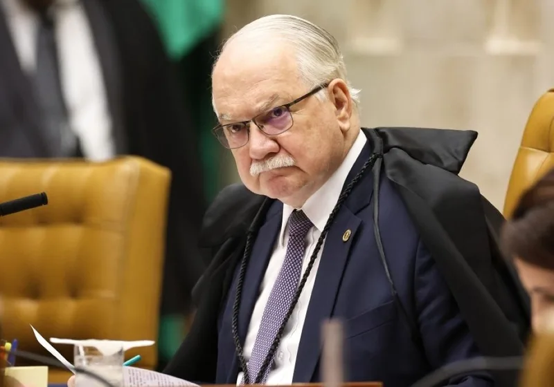 Fachin centraliza decisões e leva crise entre ministros do STF ao plenário