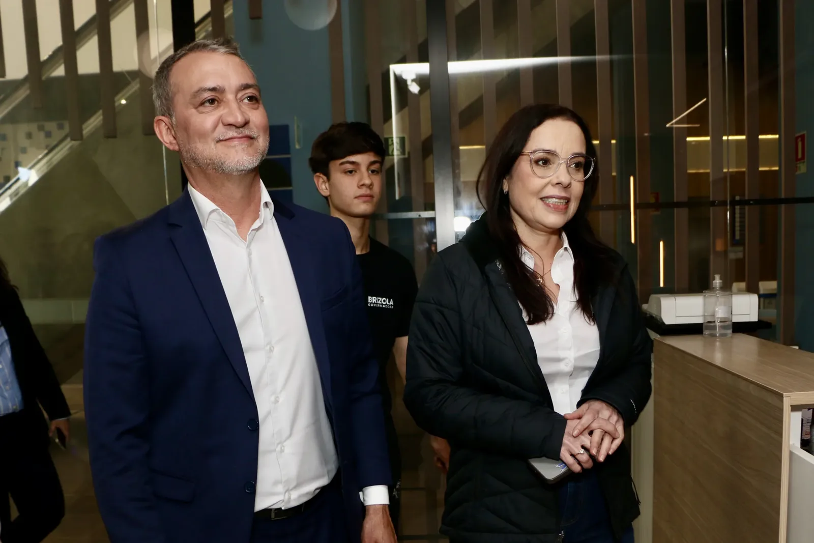Brizola acompanha primeiro voto do filho e define agenda com Pretto em Porto Alegre