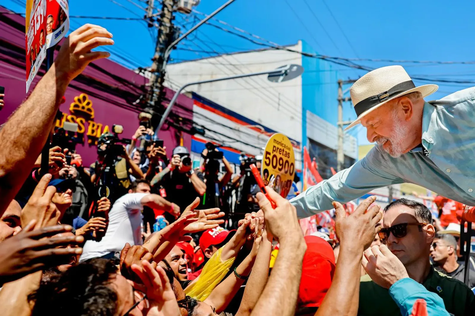 Lula confirma proibição de bets e cassinos online durante ato em São Paulo