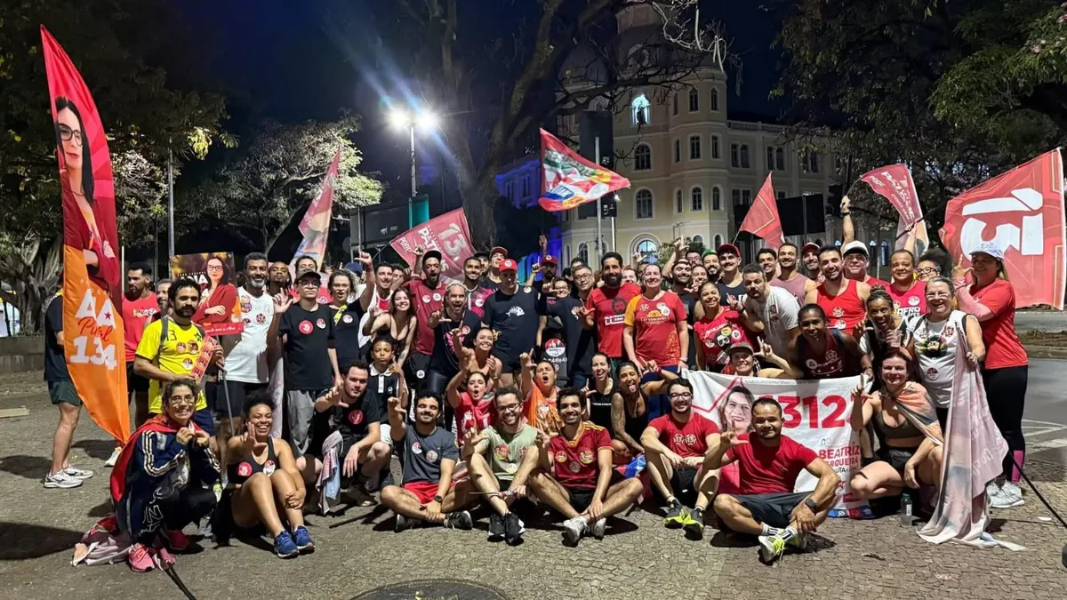 Corrida política em apoio a Lula e Patrus reúne participantes em Belo Horizonte