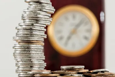Brasil lidera ranking de juros reais mesmo após corte da Selic