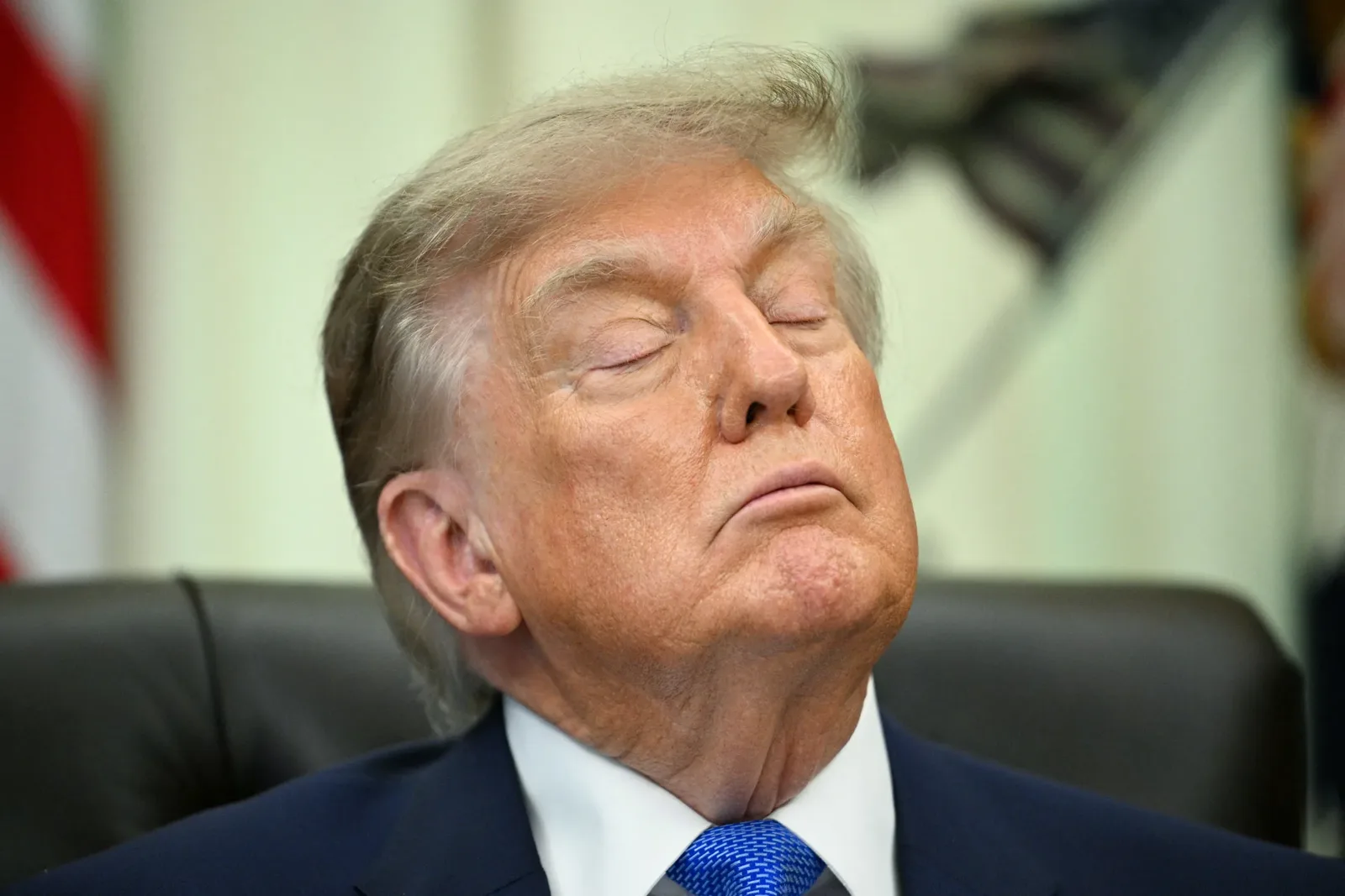 Trump avalia sanções financeiras para pressionar Tribunal Penal Internacional