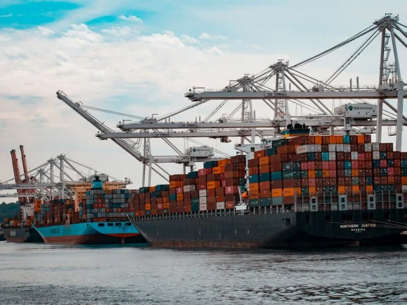 Exportações aos EUA sobem em valor, mas recuam em volume em agosto