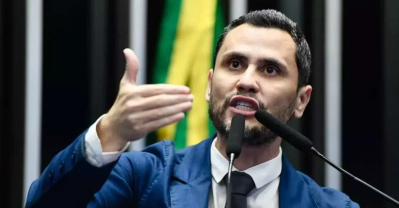 Pesquisa aponta vantagem de Cleitinho em cenários de segundo turno em Minas