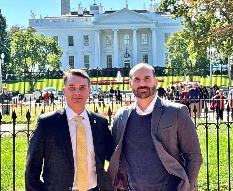 PF aponta pedido de reunião dos Bolsonaro com Daniel Vorcaro em março de 2025