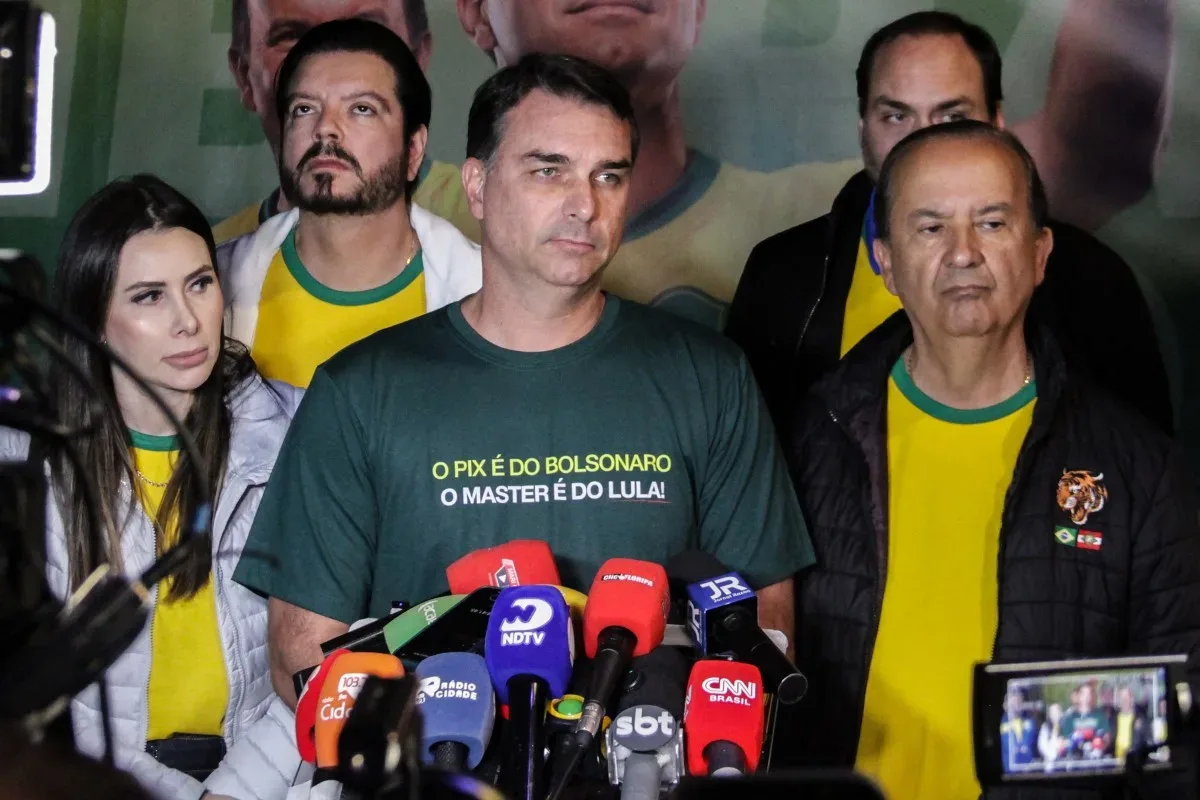 Operação sobre filme de Bolsonaro mira repasses e conexões financeiras