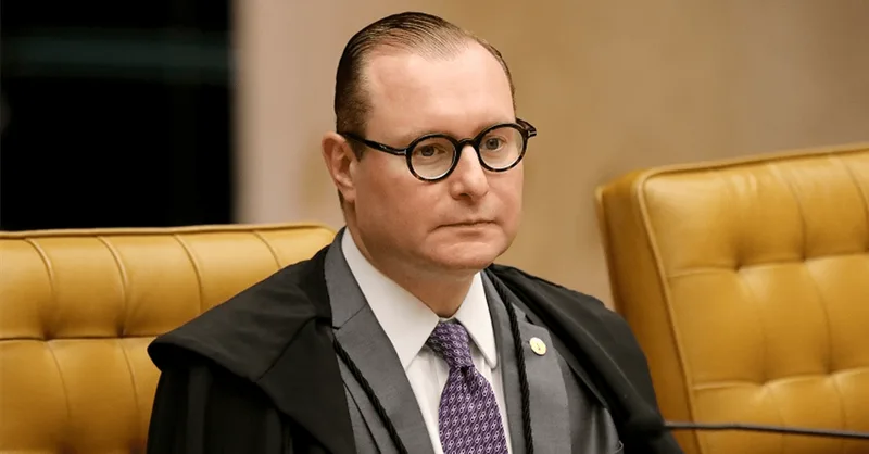 Pedido de vista de Zanin interrompe ação sobre regras para cães e gatos em SP