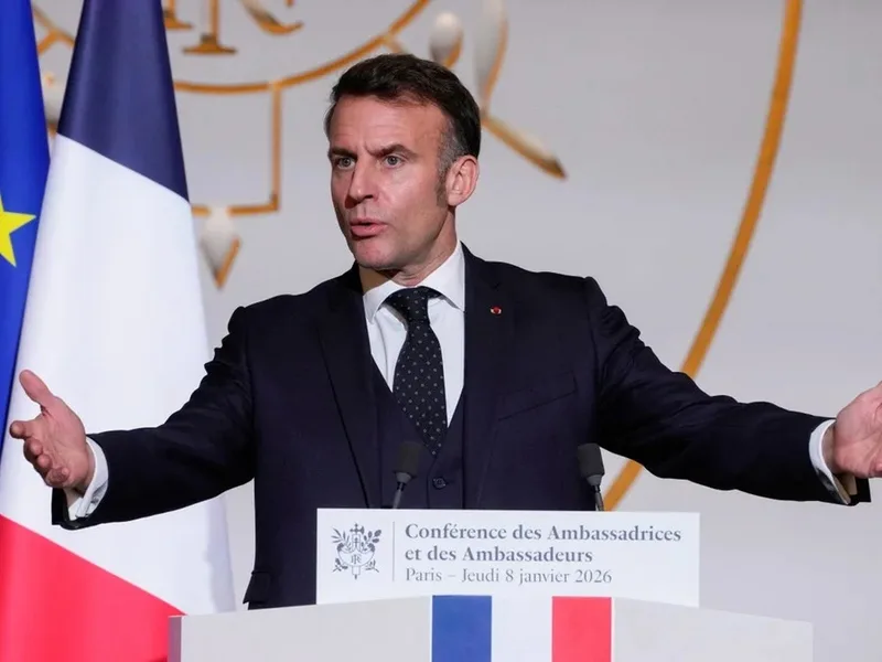 Macron vê papel de equilíbrio para a França após visita de premiê iraquiano