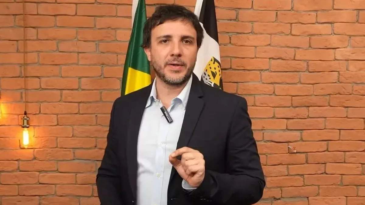 Plano de Renan Santos propõe reorganizar e digitalizar o SUS