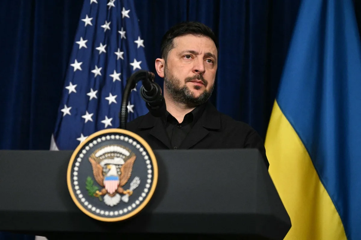Zelensky diz que Ucrânia atingiu empresas químicas e relata ofensiva russa em dez regiões