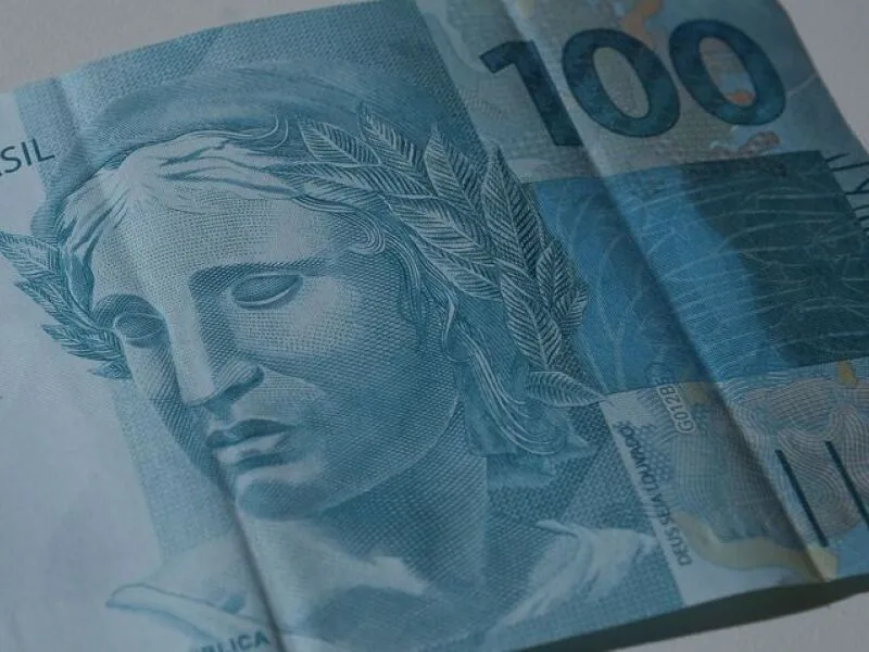 Focus mantém projeção da Selic em 13,50% para o fim de 2026