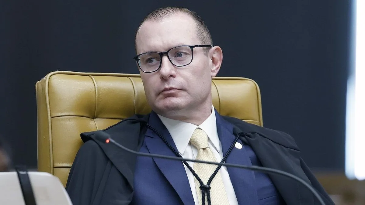 Zanin solicita a Fachin acesso integral ao celular de Daniel Vorcaro