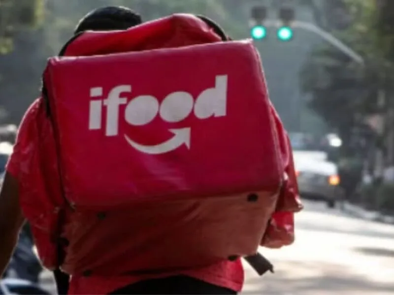 Trabalhadores de aplicativos fazem jornadas maiores e ganham menos por hora