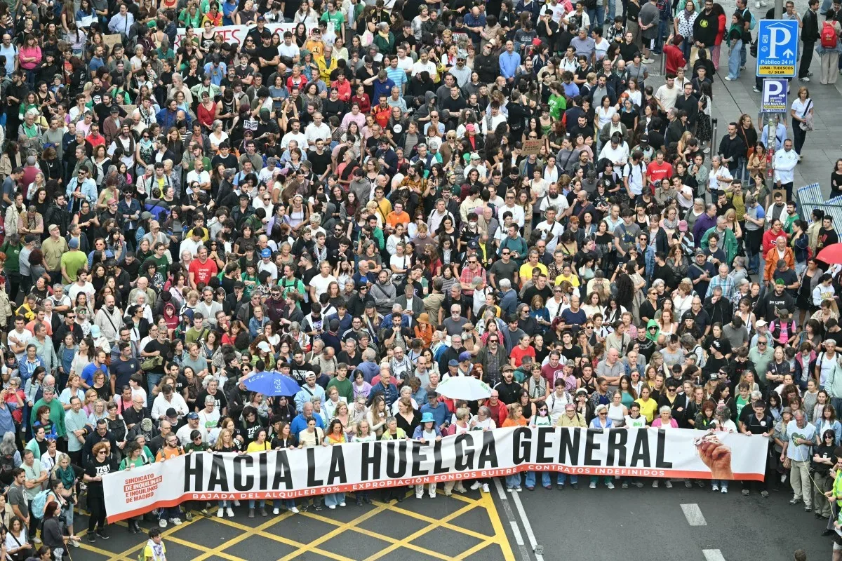 Protestos por moradia reúnem milhares em 50 cidades da Espanha