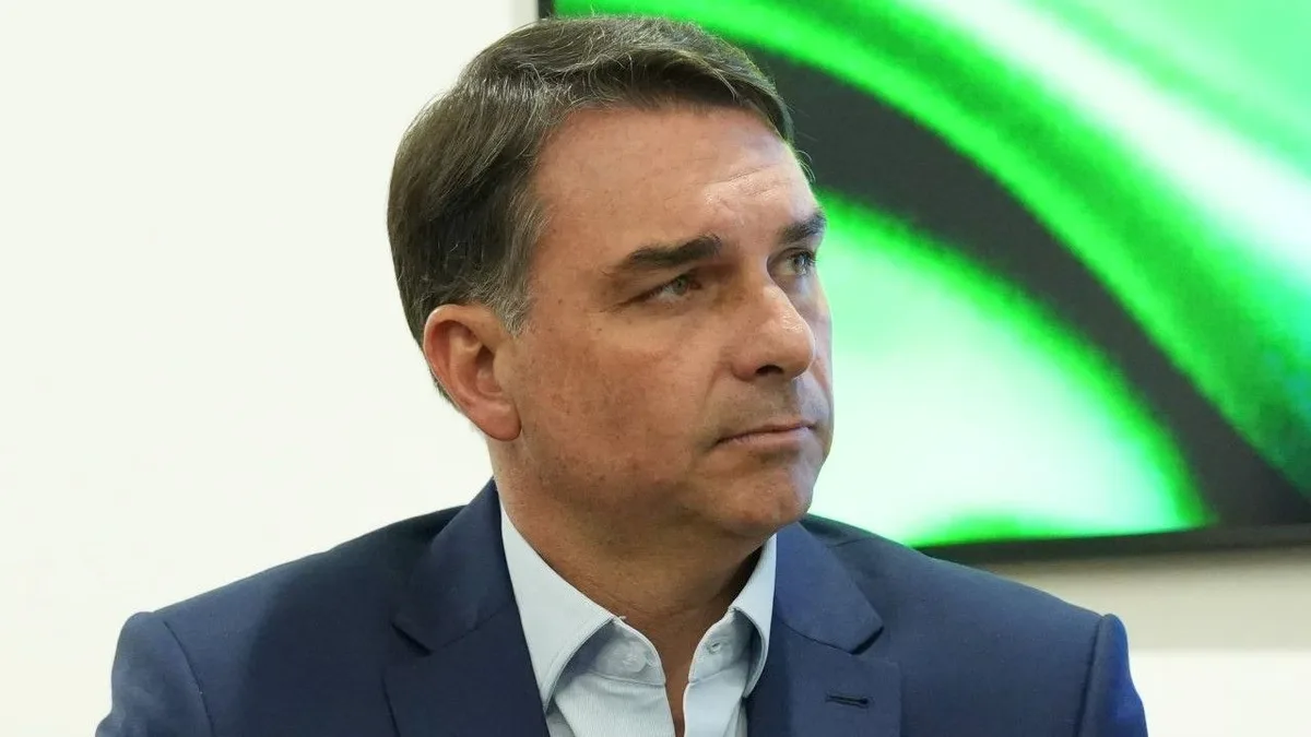 Flávio evita citar Ciro e condiciona apoio no Ceará ao combate a facções