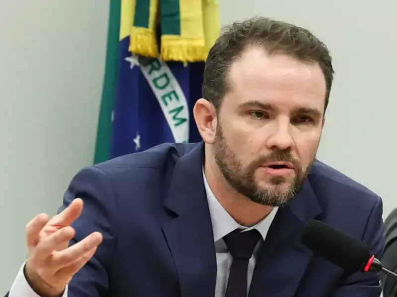 Durigan defende aperfeiçoar regra fiscal em vez de substituí-la