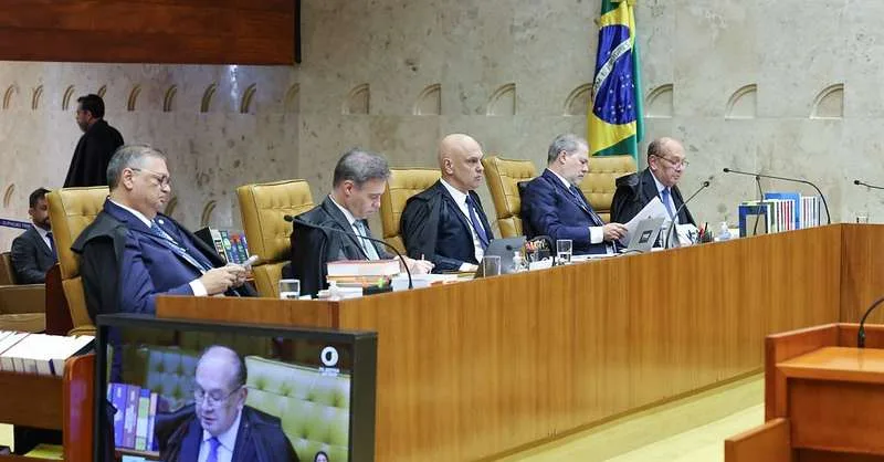 Confronto entre ministros marca sessão do STF sobre investigação envolvendo Moraes