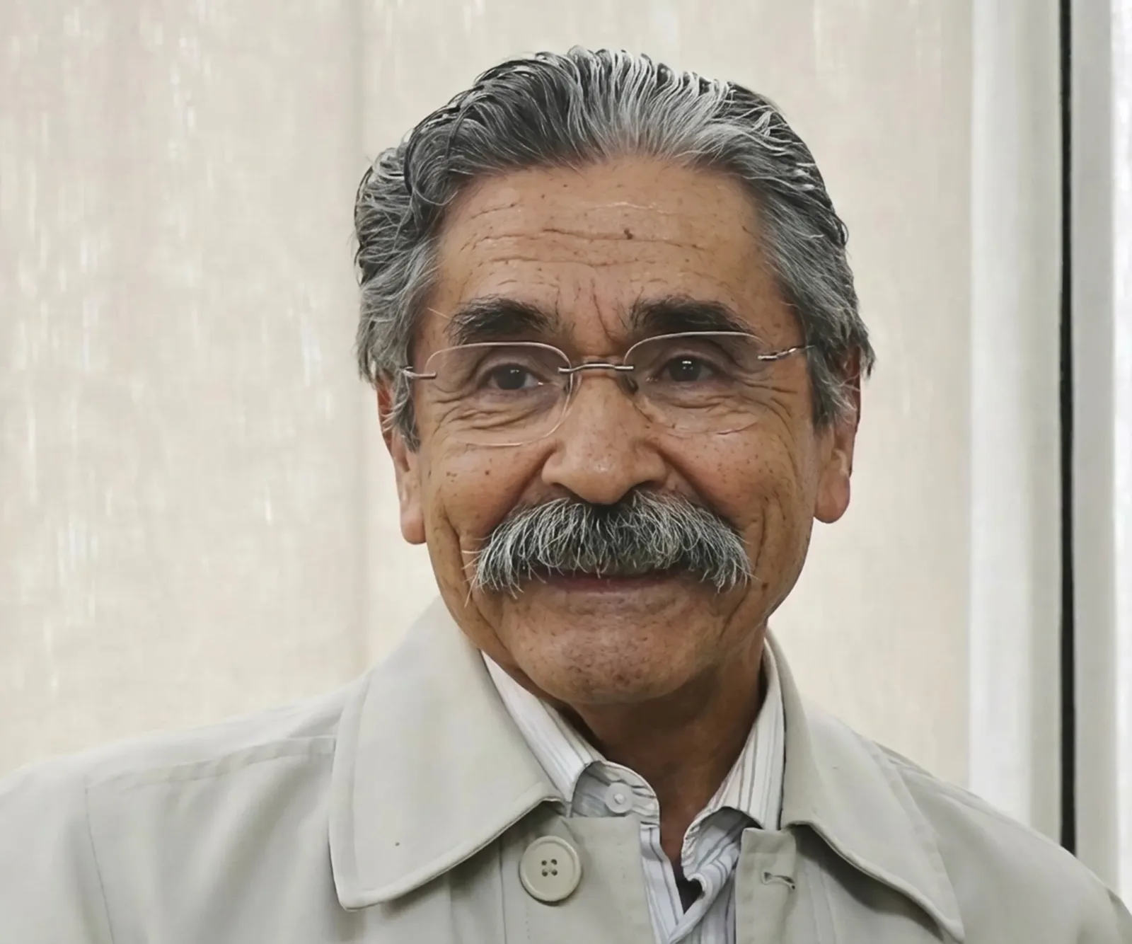 Teatro Bancários RS recebe homenagem a Olívio Dutra e show nativista